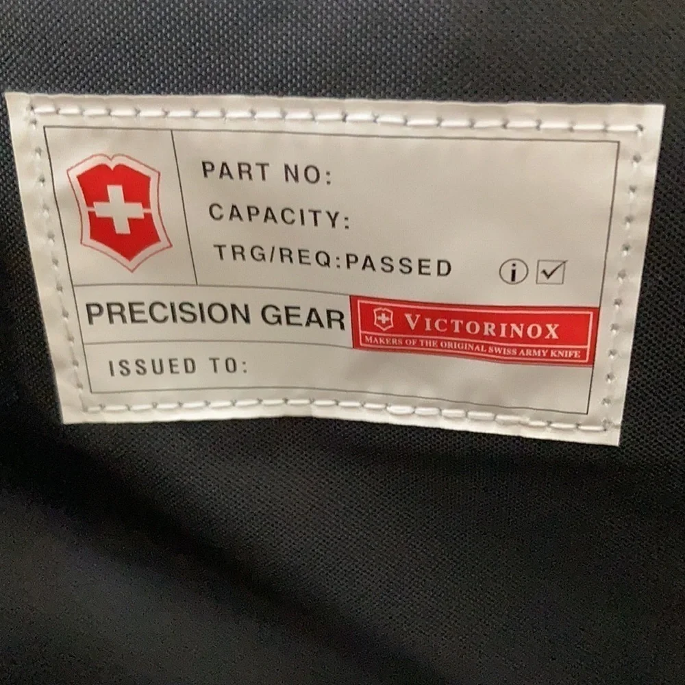 Victorinox SWISS army computer crossbody black nylon bag